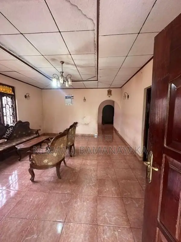 Home With Land For Sale In Bibile