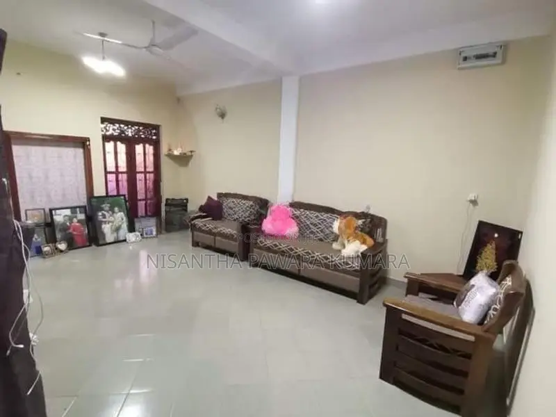 House for Rent Near Divisional Secretariat – Hingurakgoda