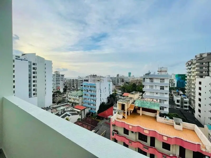 **🏢 Wellawatta Duplex Apartment For Sale**