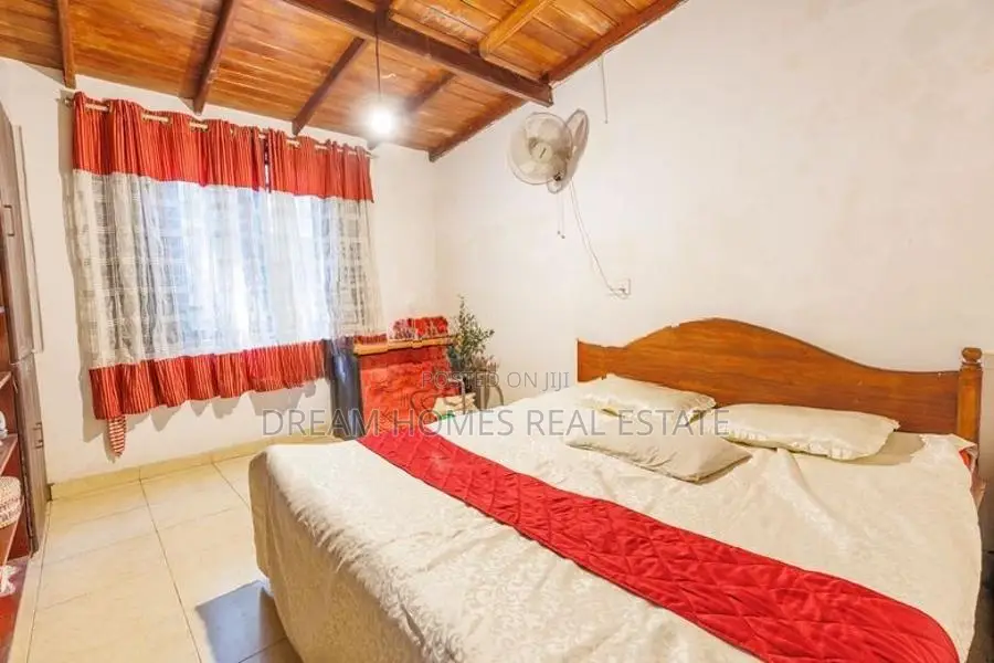 3-Story House for Rent in Thalawathugoda