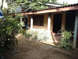 18 Perches Land with House Kottawa