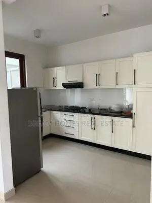 Spacious 3-Storey Family Home for Rent – Thalawathugoda