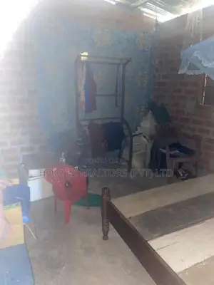 Spacious 4-Bedroom House on 80 Perches for Sale – Dehiattakandiya