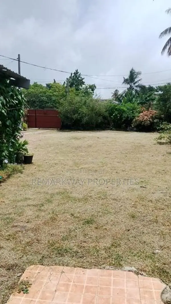 18.22 Perches of Prime Residential Land for Sale | Ratmalana