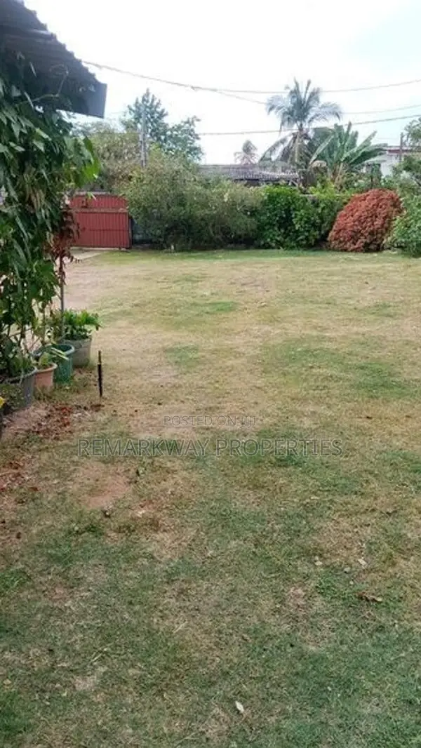 18.22 Perches of Prime Residential Land for Sale | Ratmalana