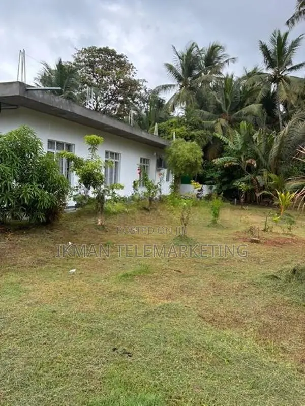Land for Sale Uswetakeiyawa
