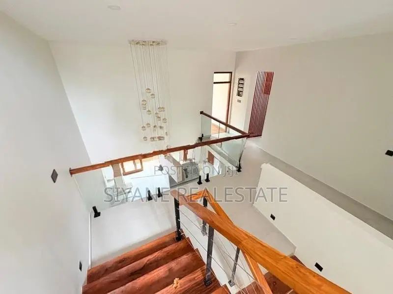 Brand New Luxury House Sale in Thalawathugoda