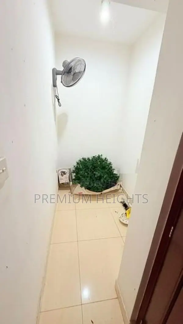 3BR Apartment for Rent in On320 - Colombo 02