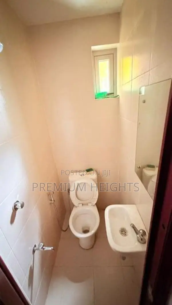 3BR Apartment for Rent in On320 - Colombo 02
