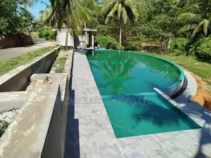 හෝමාගම හොරගල බස් පාරෙන් බිම් කොටස් විකිණීමට