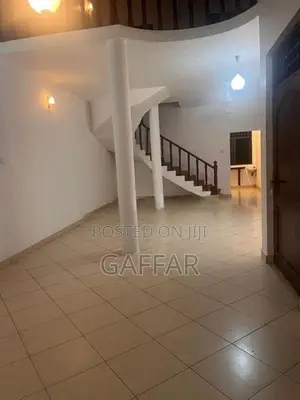 2 story house for rent