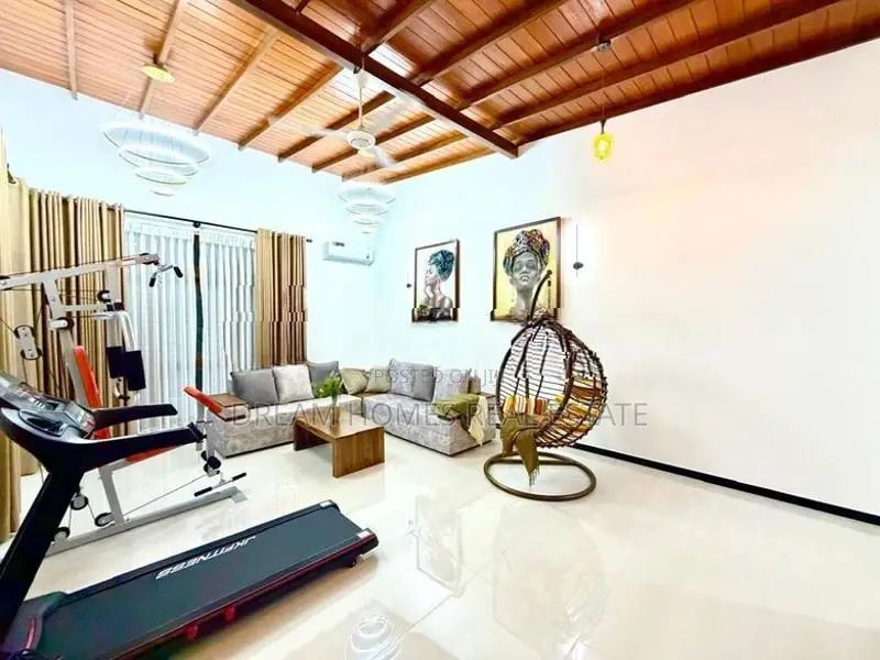 Ultra Luxury 4BR Smart House with Lift and Swimming Pool – Battaramull