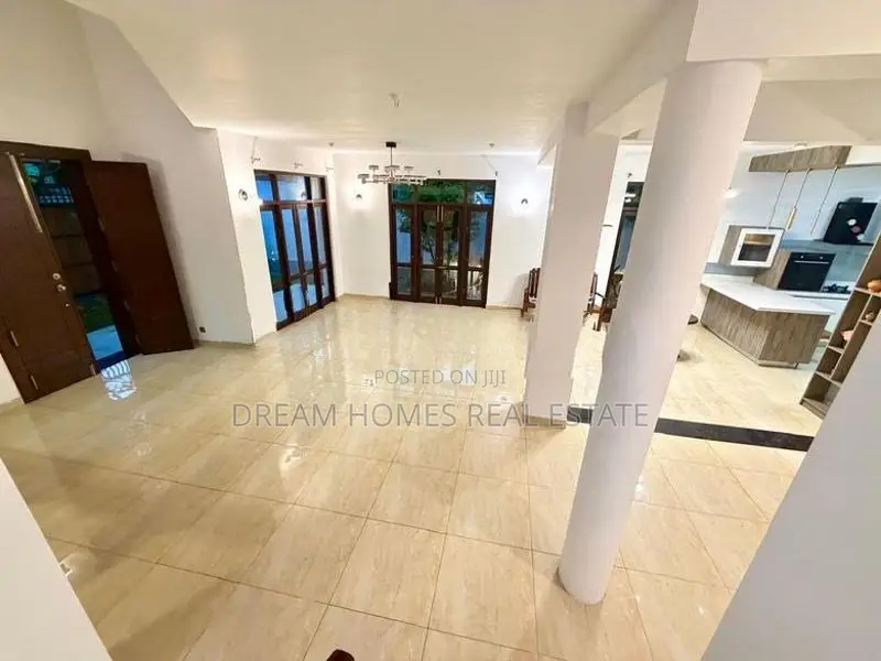 Luxury House for Sale – Koswatta