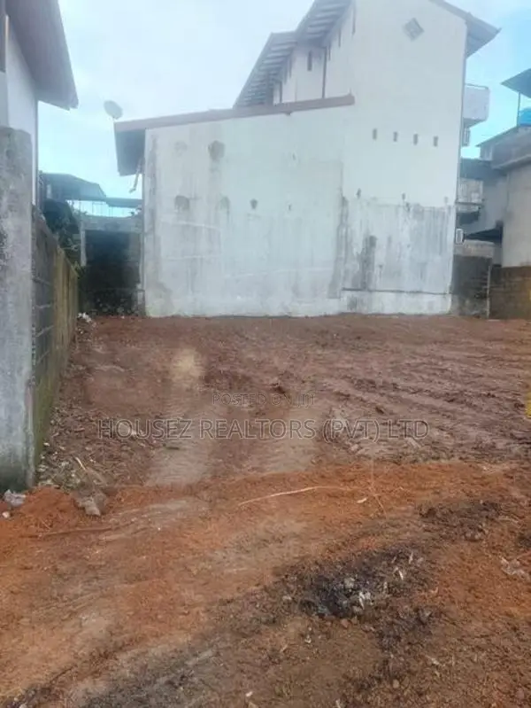 Prime 10-Perch Residential Land for Sale in Kadawatha – Kirillawala