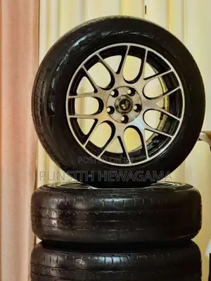 Aloweel and tyres for Car