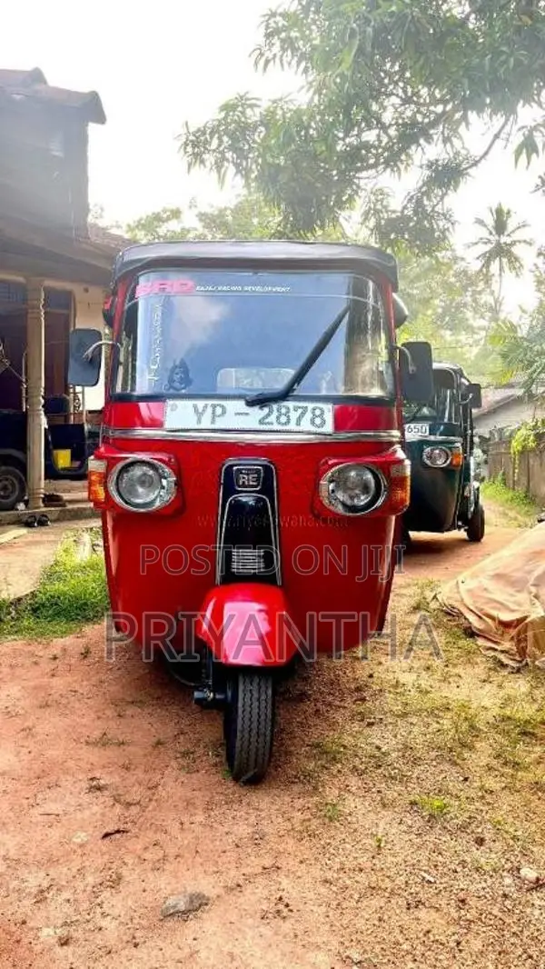 Bajaj 4 Stroke 2011 Three Wheel (Used)