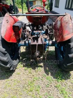 Massey-Ferguson 533 1980 Tractor (Used)