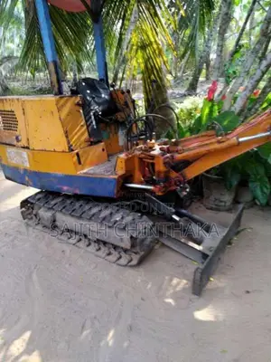 Yanmar 15 2000 Heavy-Duty (Used)