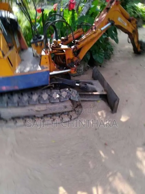 Yanmar 15 2000 Heavy-Duty (Used)