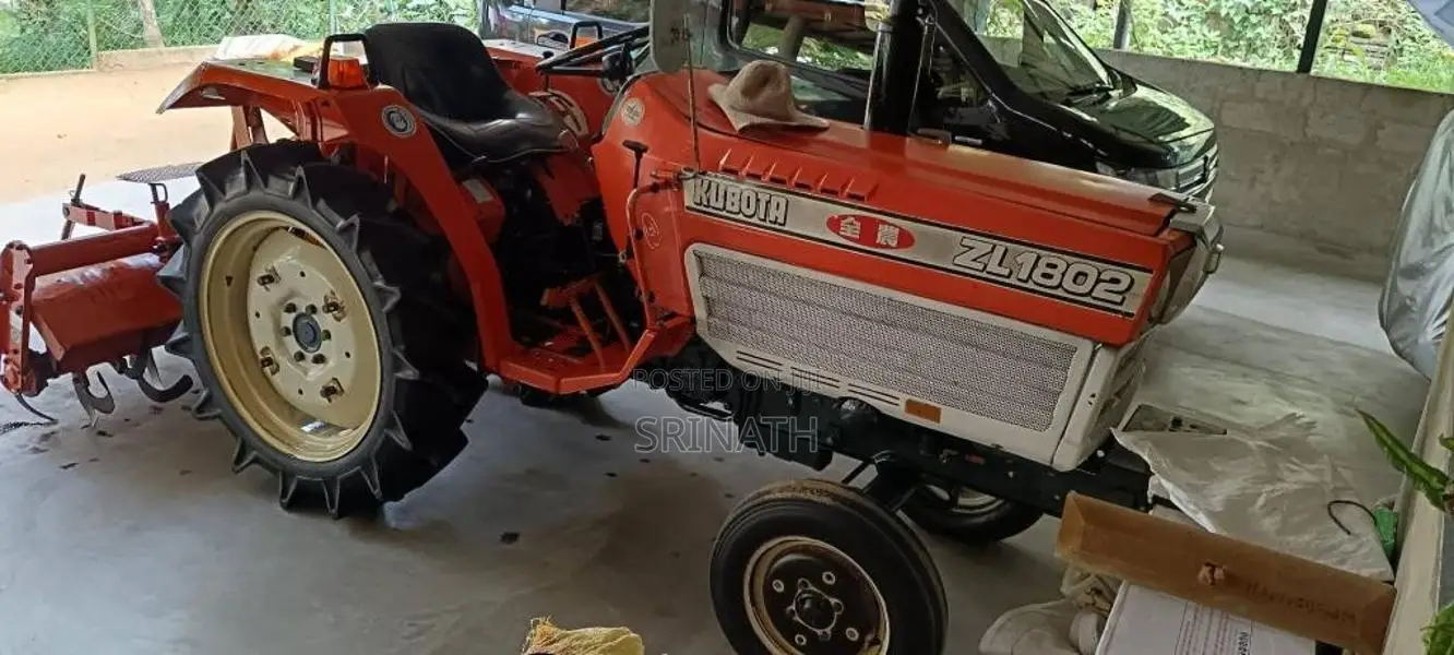 Kubota Mini Tractor 2018 Tractor (Used)