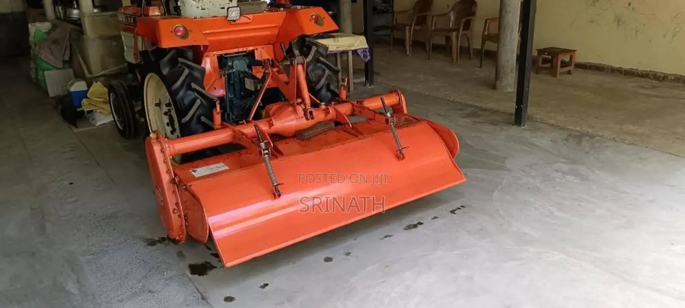 Kubota Mini Tractor 2018 Tractor (Used)