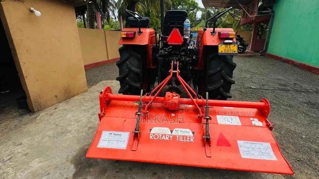 Kubota EK3-471 4WD 2024 Tractor (Used)