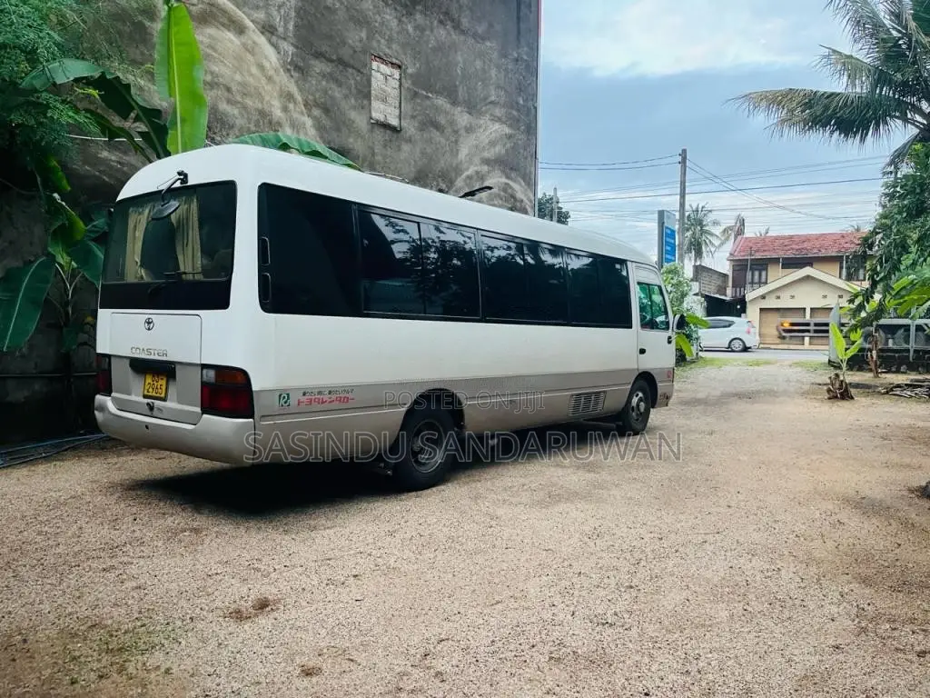 Toyota Coaster 1999 Bus (Used)