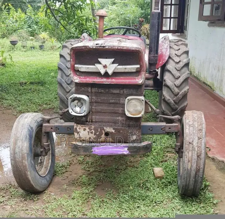 Massey-Ferguson 135 1993 Tractor (Used)