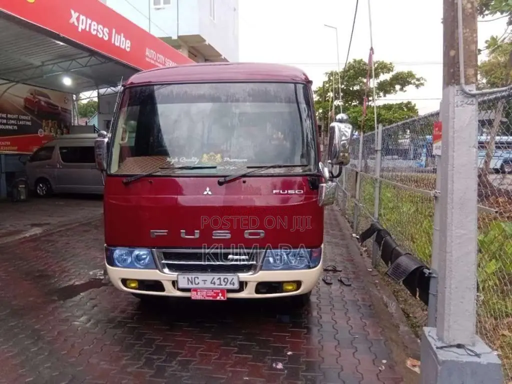 Mitsubishi Bola Rosa 2015 Bus (Used)