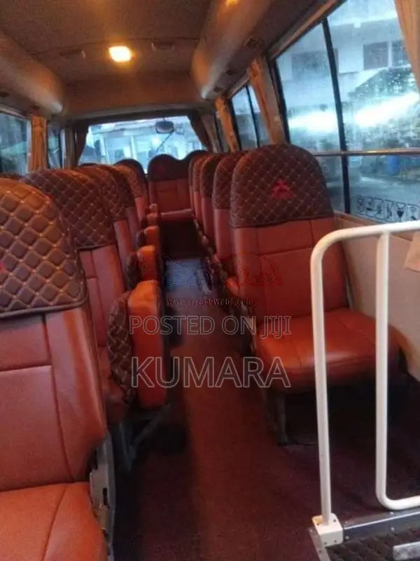 Mitsubishi Bola Rosa 2015 Bus (Used)