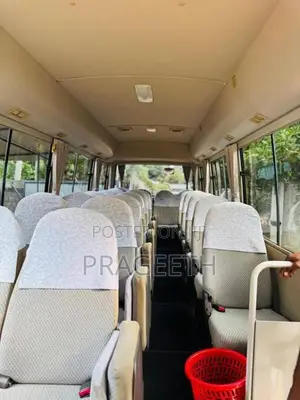 Mitsubishi Fuso 2011 Bus (Used)