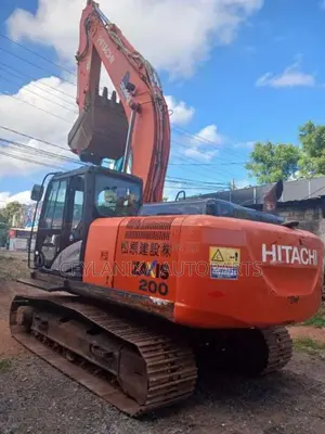 Hitachi ZX200-5 2019 Heavy-Duty Unregistered (Recondition)
