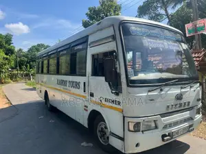 Eicher Skyline 2014 Bus (Used)