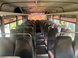 Eicher Skyline 2014 Bus (Used)