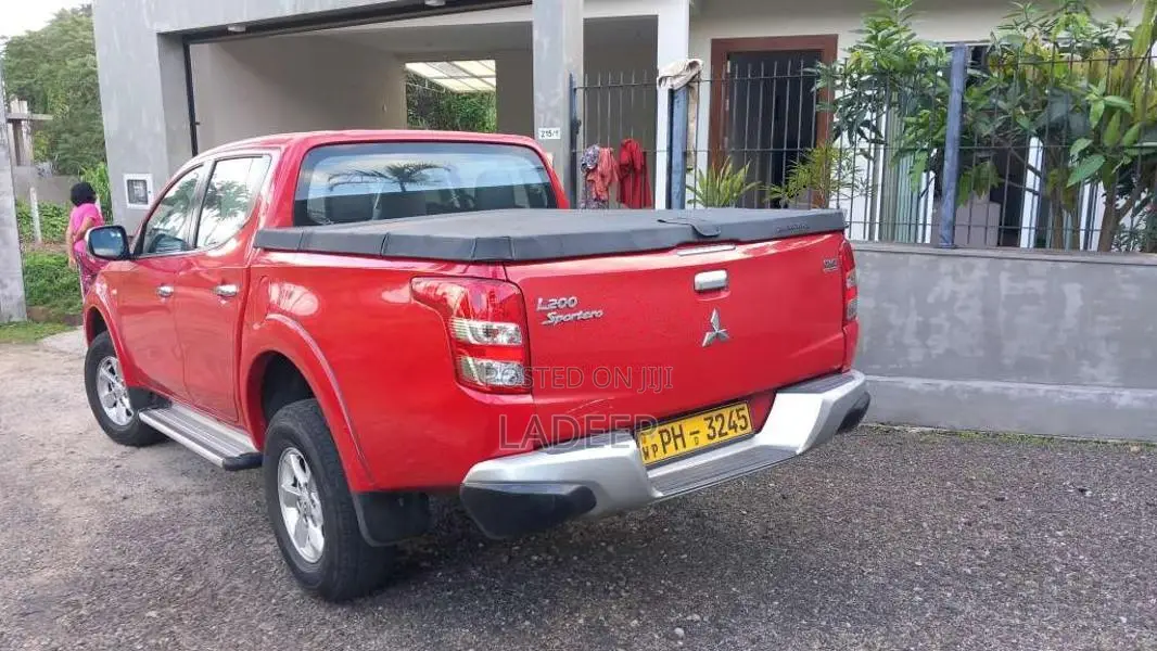 Mitsubishi L200 2016 Pickup (Used)