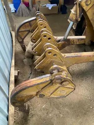 CAT D4D 2008 Heavy-Duty (Used)