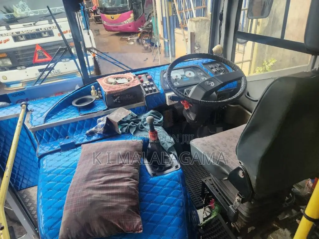 Ashok-Leyland Leyland 2018 Bus (Used)