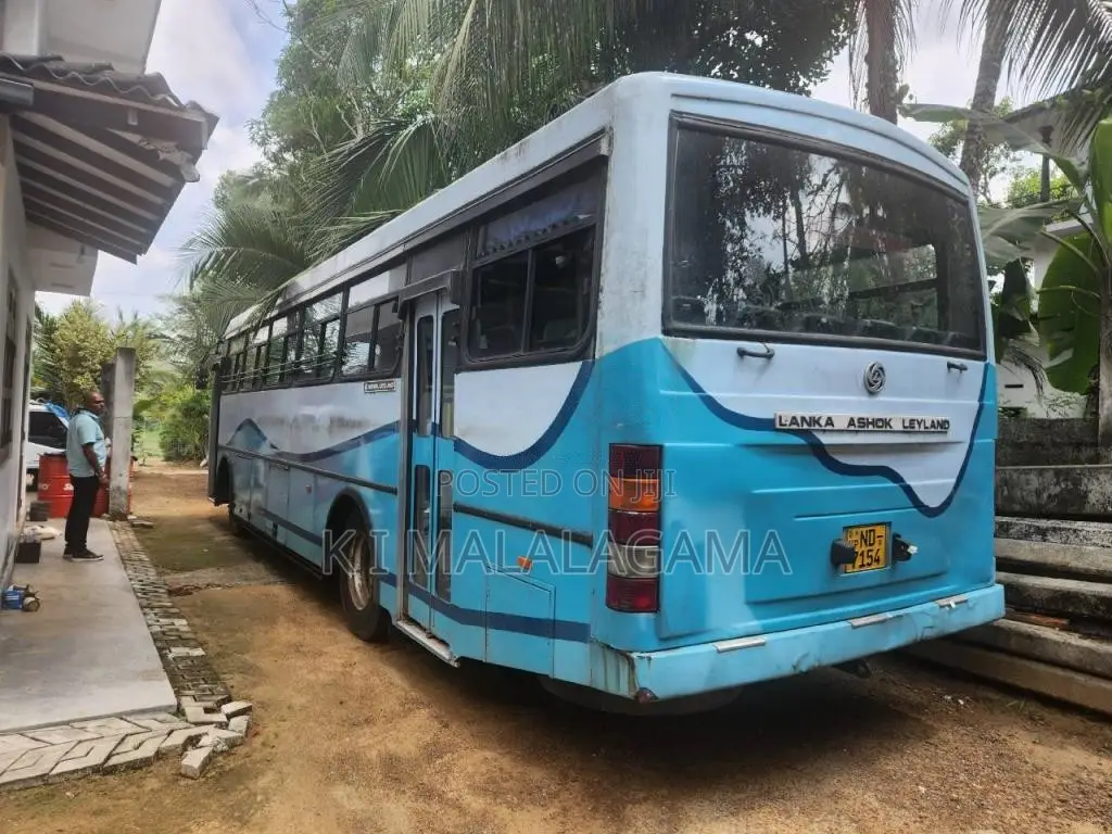 Ashok-Leyland Leyland 2018 Bus (Used)