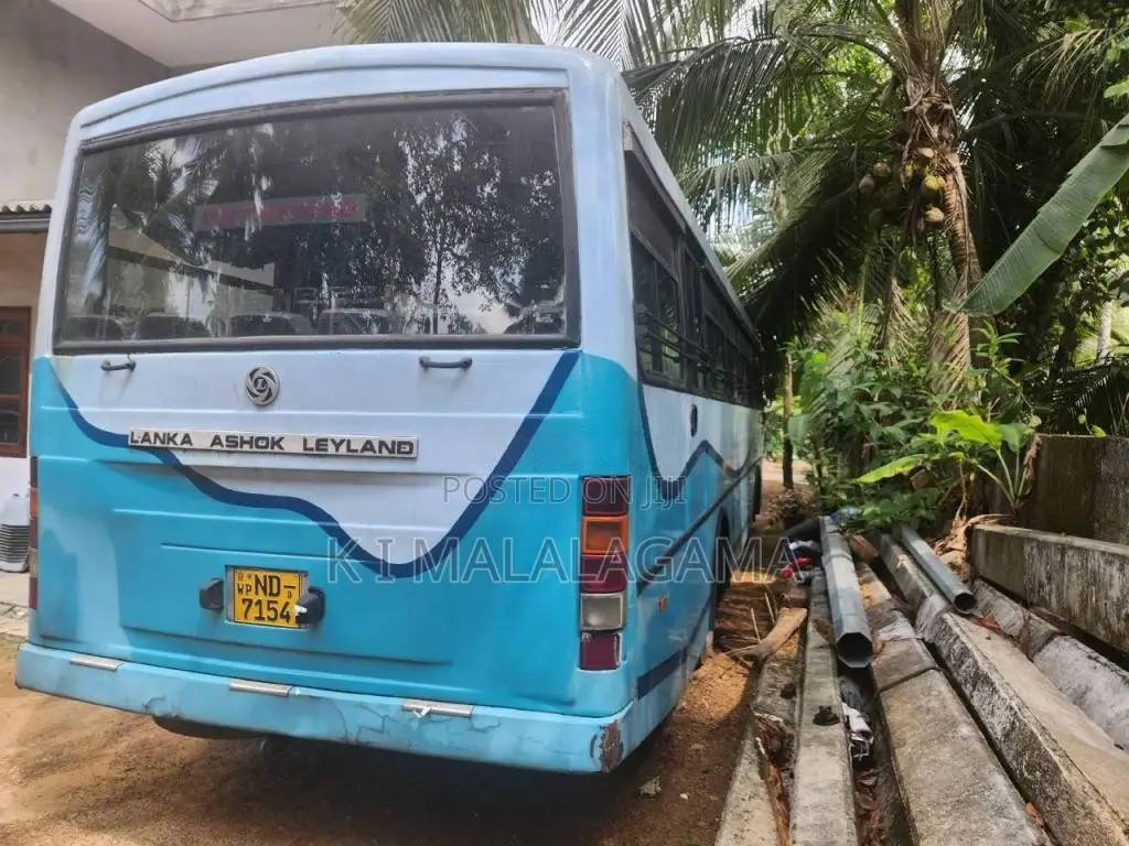 Ashok-Leyland Leyland 2018 Bus (Used)
