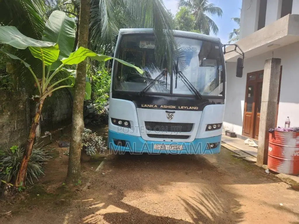Ashok-Leyland Leyland 2018 Bus (Used)