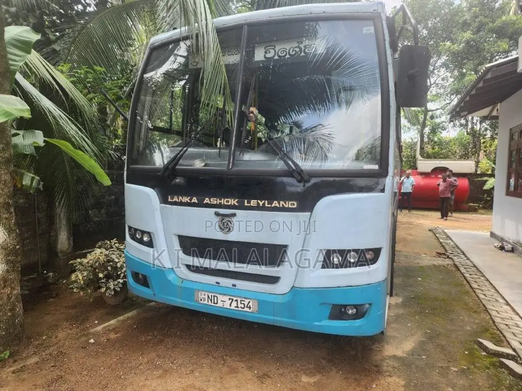 Ashok-Leyland Leyland 2018 Bus (Used)