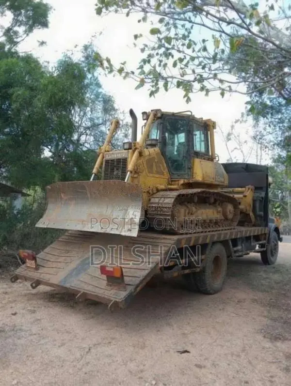 Komatsu Dozer D3 Tata 1210 2000 Heavy-Duty (Used)