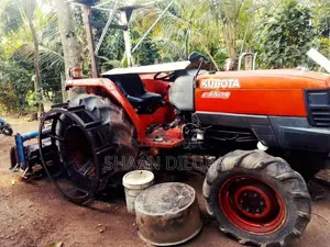 Kubota Kubota 2014 Tractor (Used)