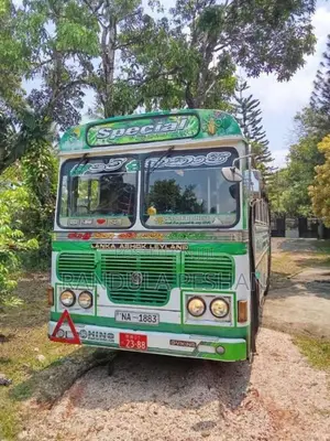 Ashok-Leyland Hino Power 2006 Bus (Used)