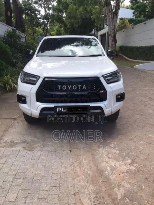 Toyota Hilux GR Sport 2024 Pickup (Used)