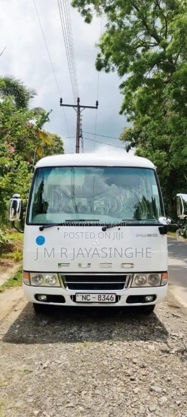 Mitsubishi Fuso Rosa 2017 Bus (Used)