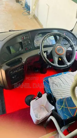 Micro Yutong 2017 Bus (Used)