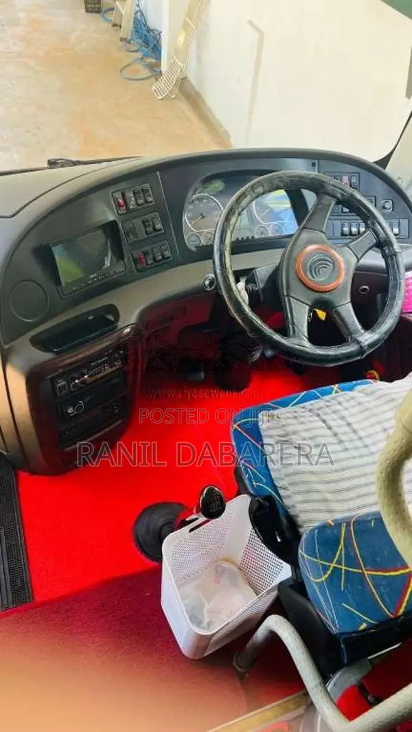Micro Yutong 2017 Bus (Used)