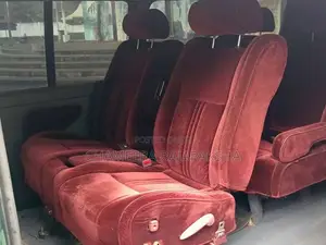 Mitsubishi PO15 2000 Van (Used)