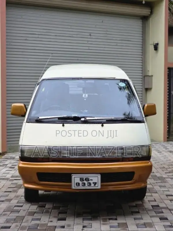 Toyota CR27 1990 Van (Used)